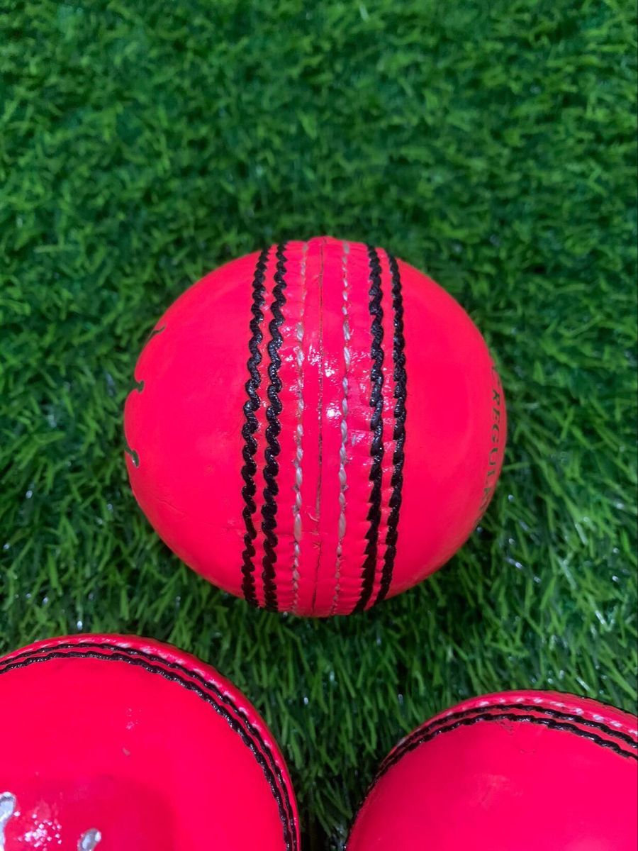 Gray-Nicolls Premier Ball
